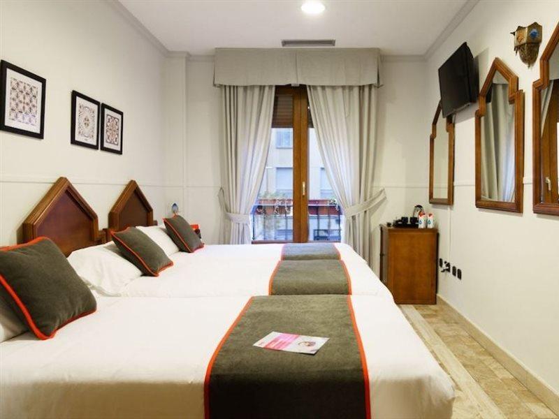 גרנדה Hotel Boutique Reina Mora מראה חיצוני תמונה