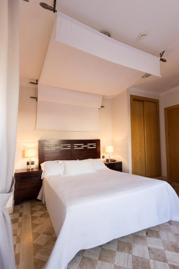 גרנדה Hotel Boutique Reina Mora מראה חיצוני תמונה