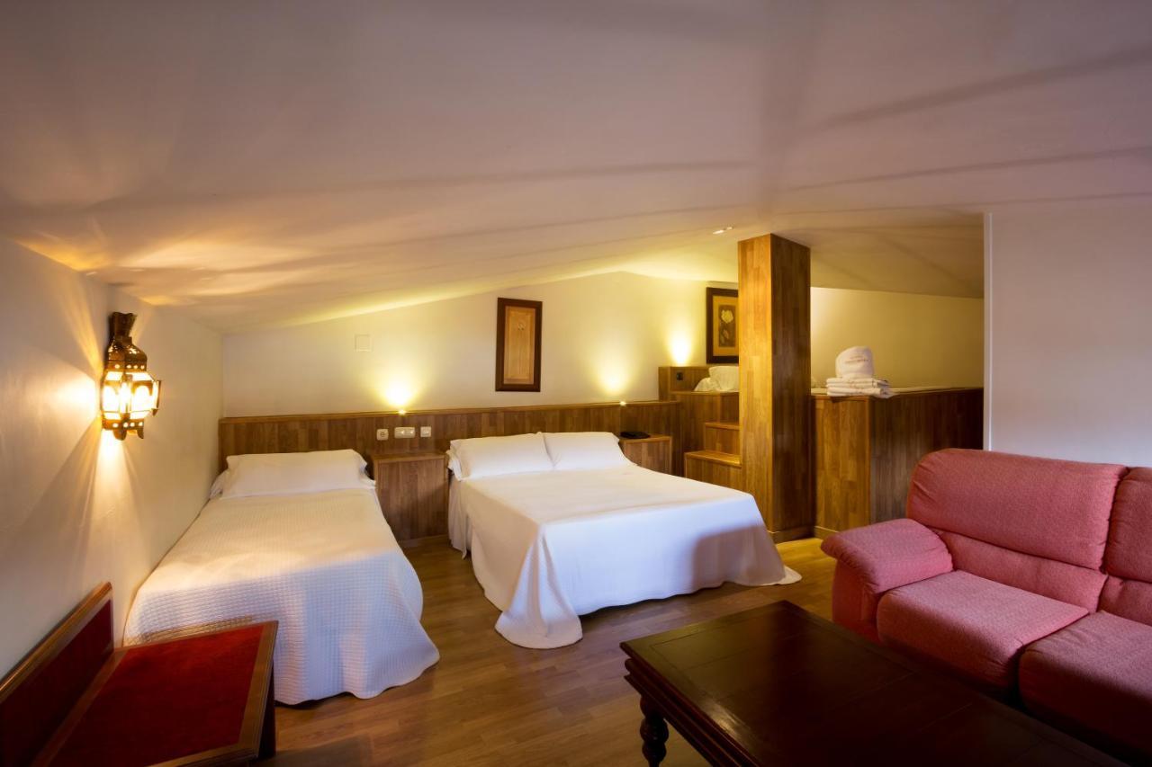 גרנדה Hotel Boutique Reina Mora מראה חיצוני תמונה