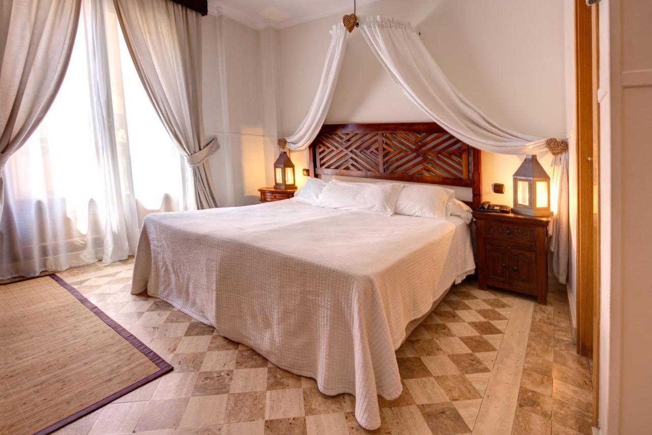גרנדה Hotel Boutique Reina Mora מראה חיצוני תמונה