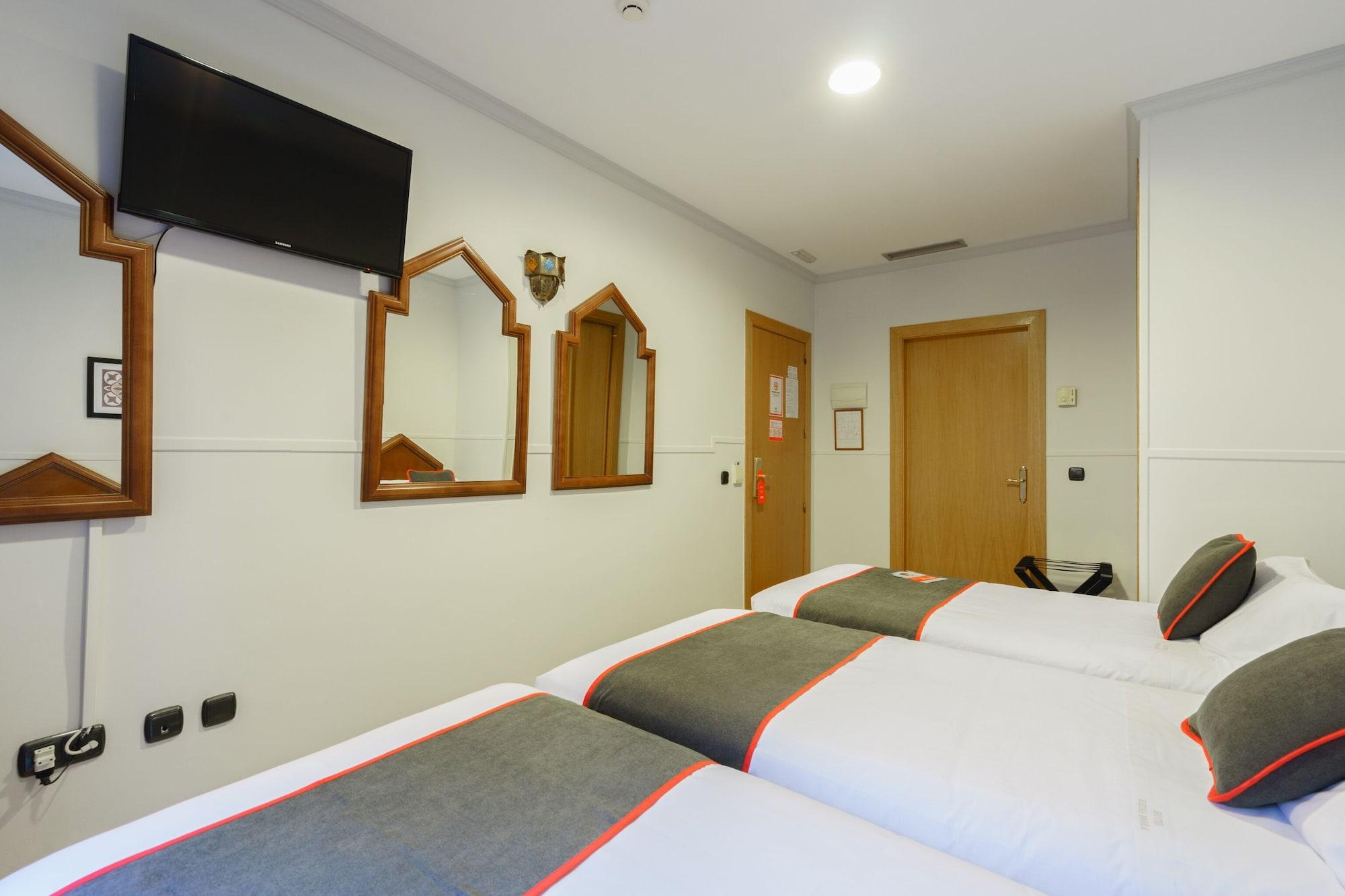 גרנדה Hotel Boutique Reina Mora מראה חיצוני תמונה