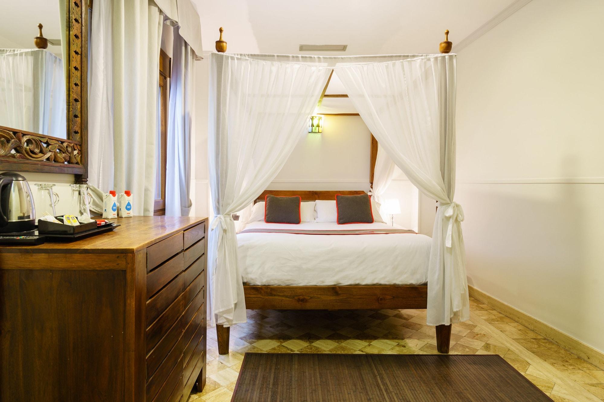 גרנדה Hotel Boutique Reina Mora מראה חיצוני תמונה