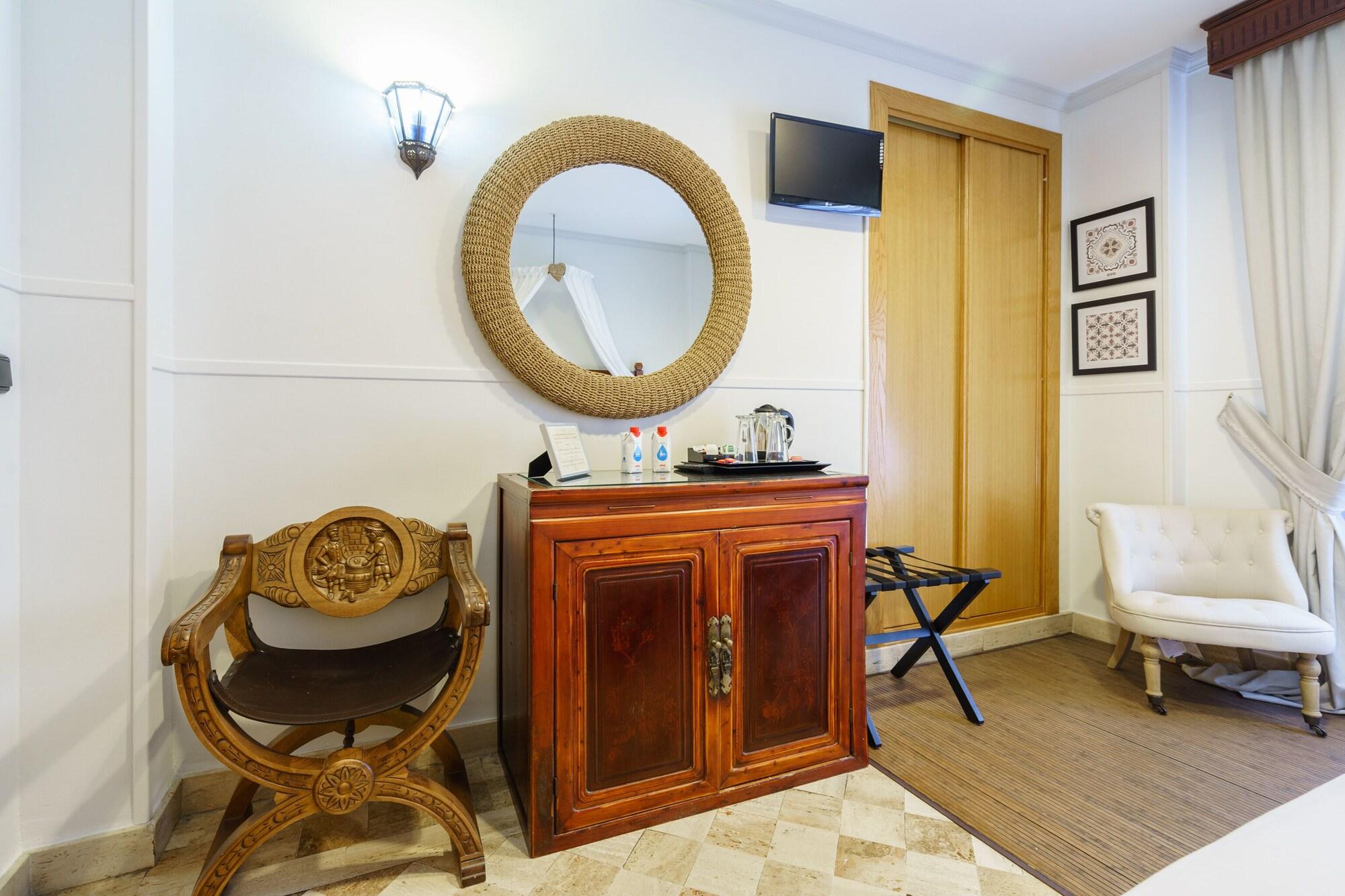 גרנדה Hotel Boutique Reina Mora מראה חיצוני תמונה