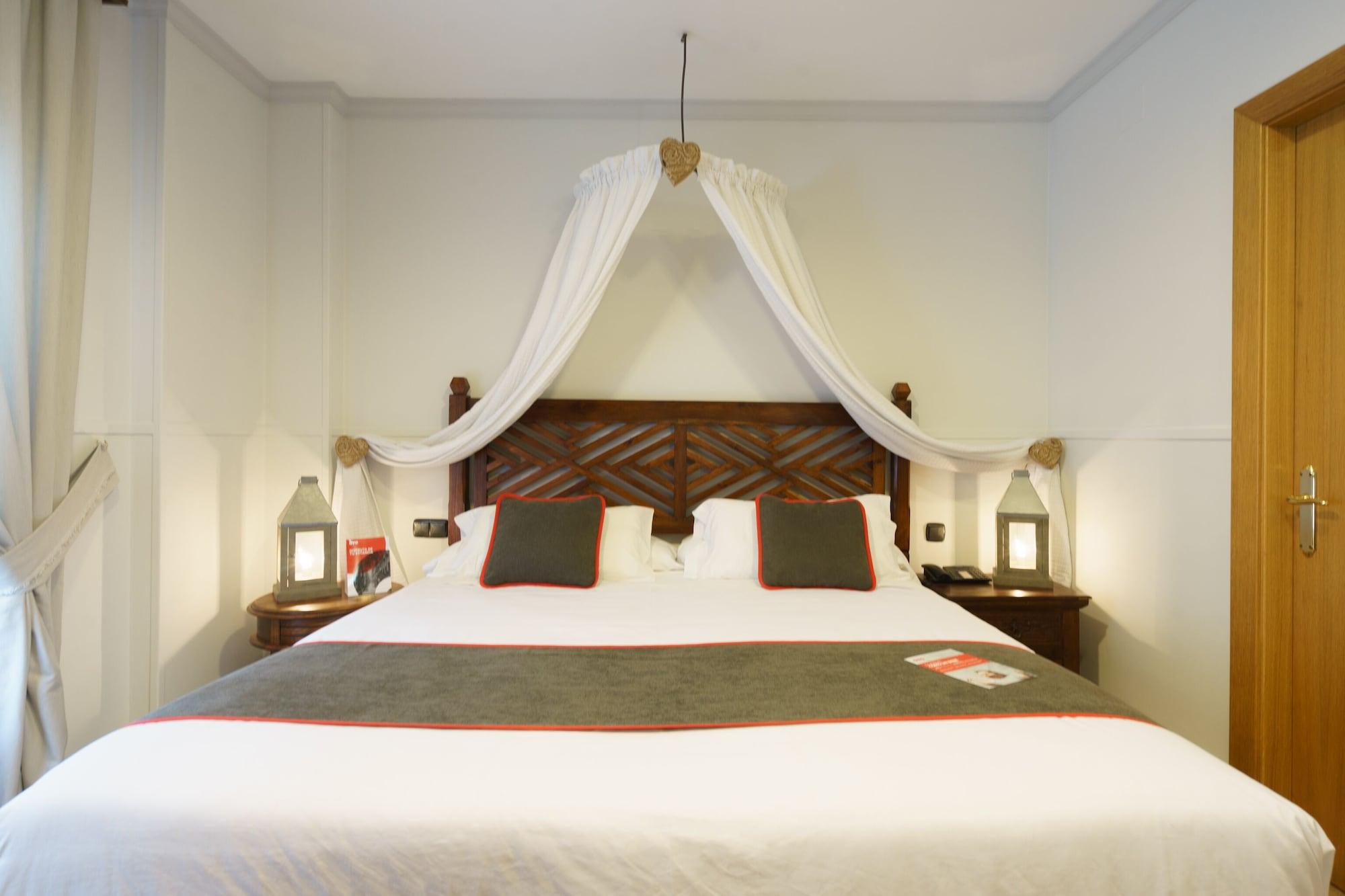גרנדה Hotel Boutique Reina Mora מראה חיצוני תמונה